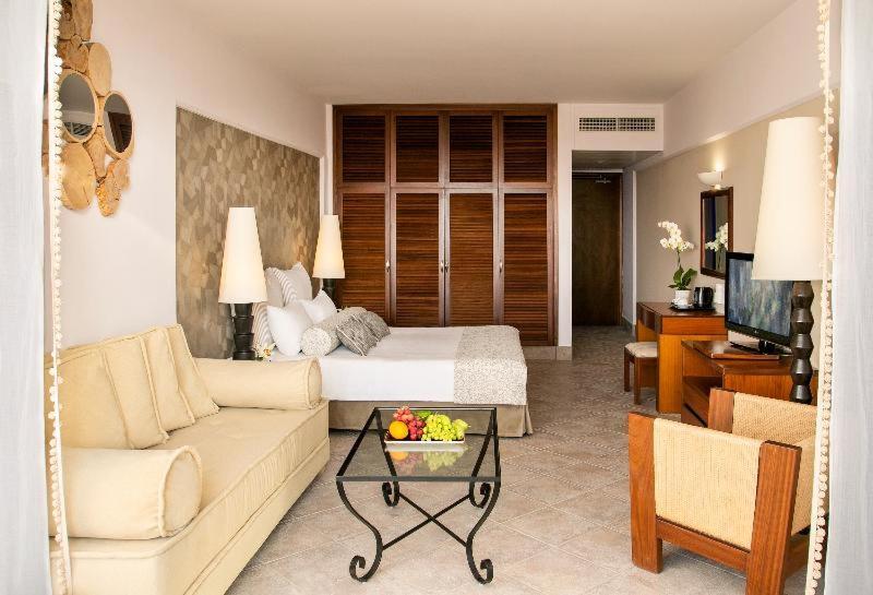 Hotel Azia & 5*